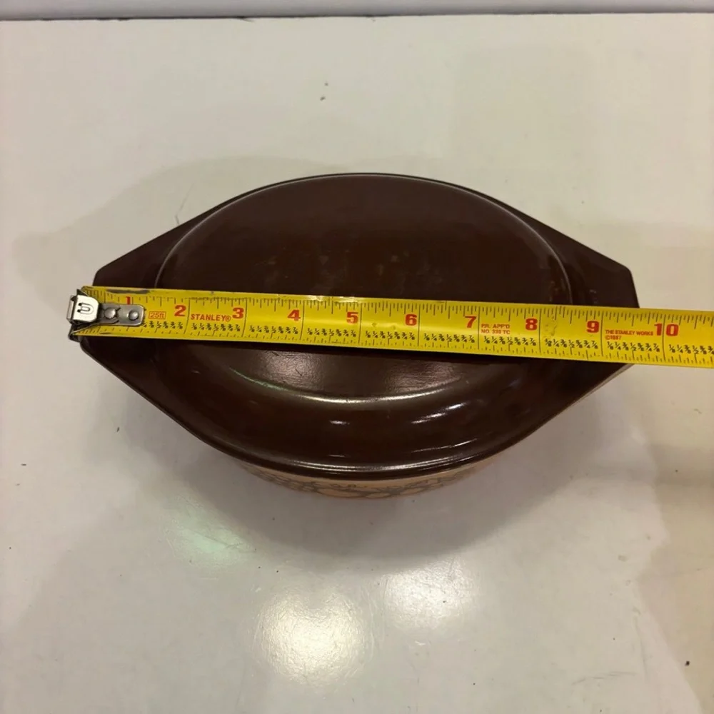 Vintage 1970's Pyrex 043 Old Orchard 1.5 Liter Oval Casserole Dish w Brown Lid